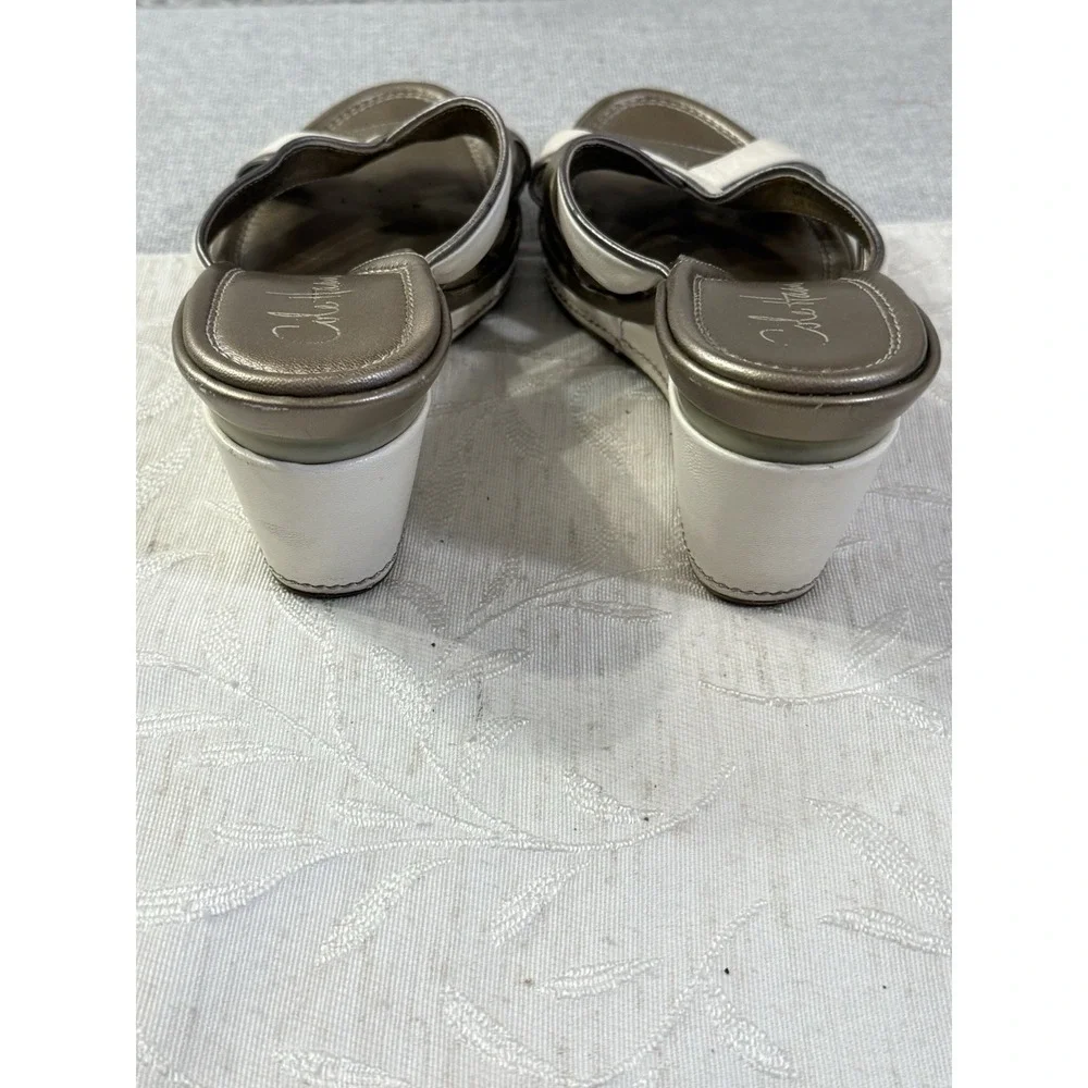 Cole Haan Women‎ Wedge Sandals Gold/ Silver/ Cream Wedge Women's Size 7.5